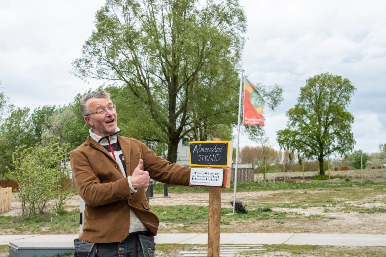 200.000 m2 strand is Land Art is biodivers Bos – 1247 dier- en plantensoorten