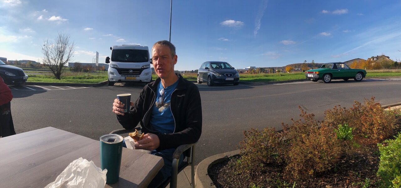 Going Eastern Europe – Peterisms – Zmago – Pop Art House Osenovlag – Lorenzo – Scene 2