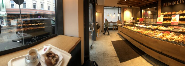 Europareis 55 – april 2026 – scene 2