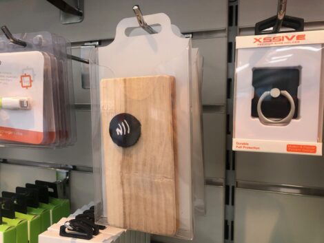 TICKET met Phone clone